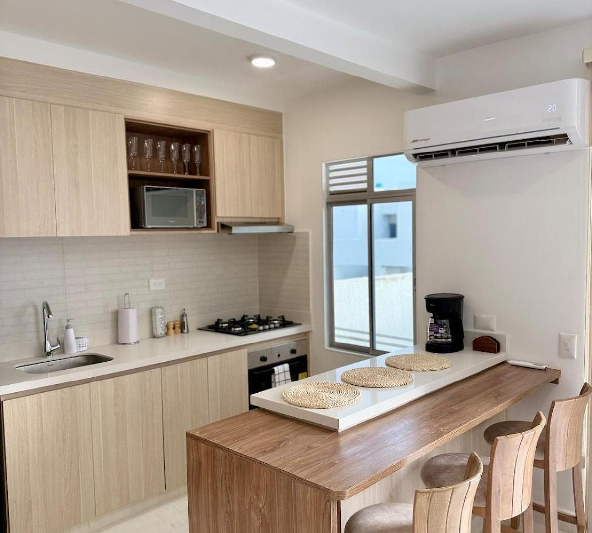 In Serena Del Mar With Elevator , Near And Comfort *