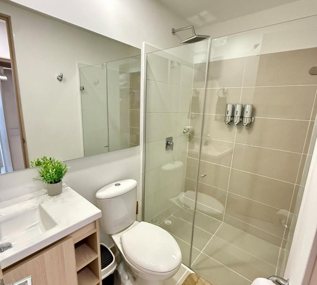 Apartamento In Serena Del Mar With Elevator , Near And Comfort