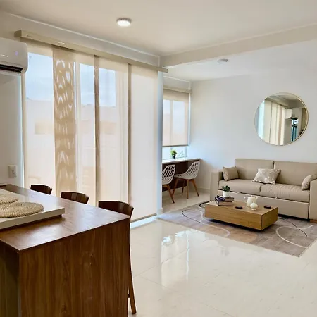 In Serena Del Mar With Elevator , Near And Comfort